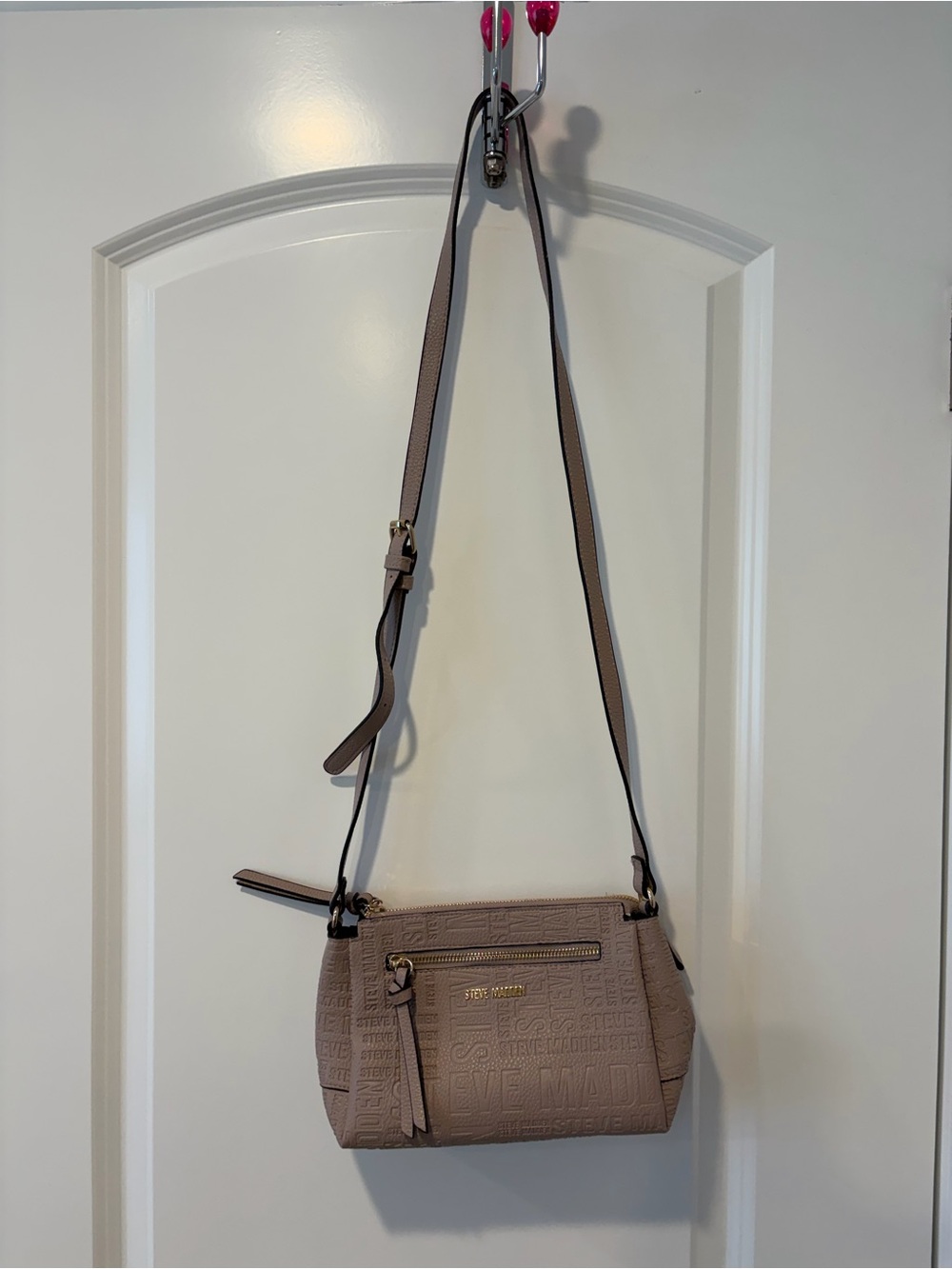 Steve Madden Crossbody Bag in Taupe